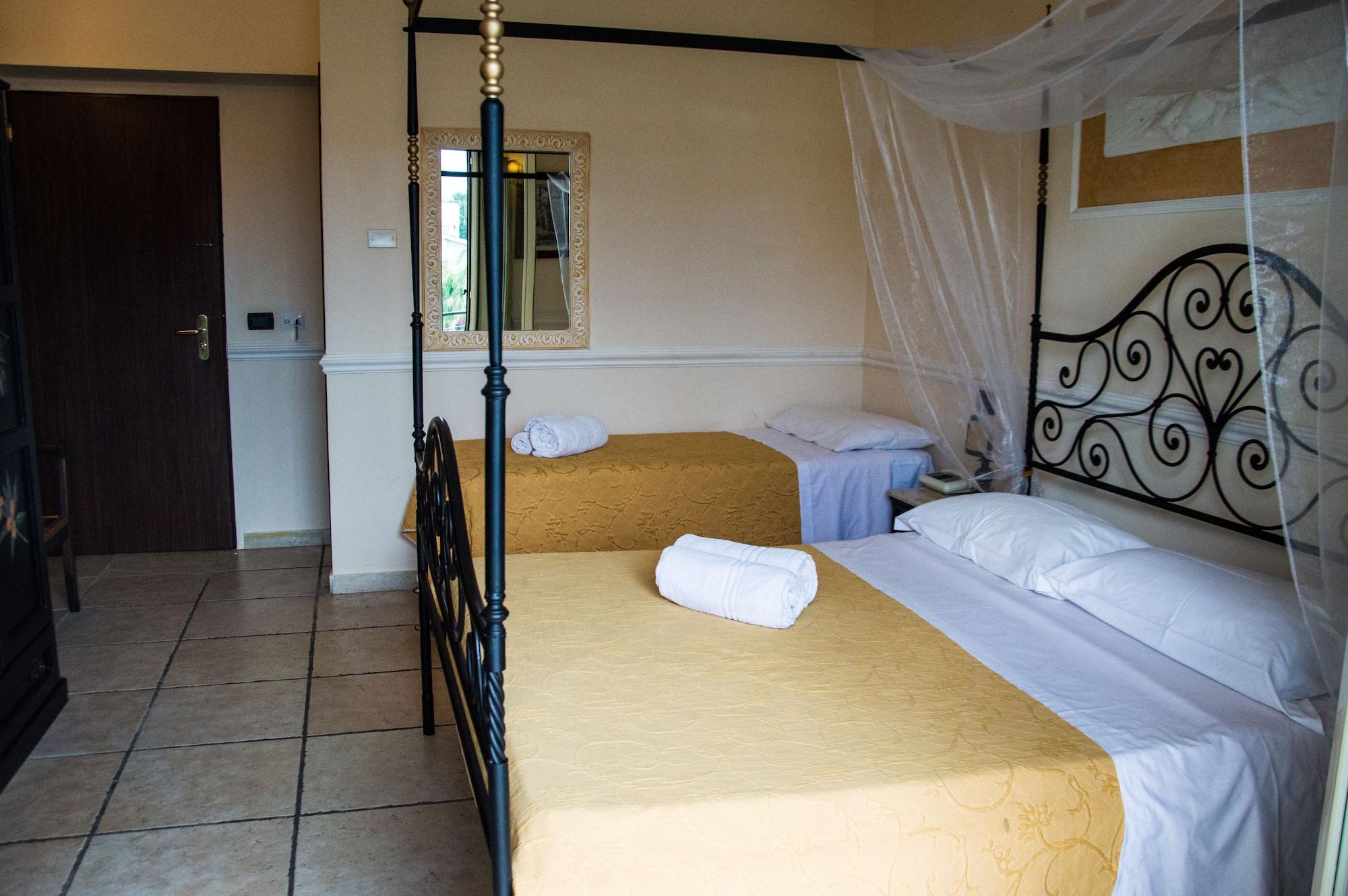 Hotel & Apartments Villa Linda Giardini Naxos Luaran gambar