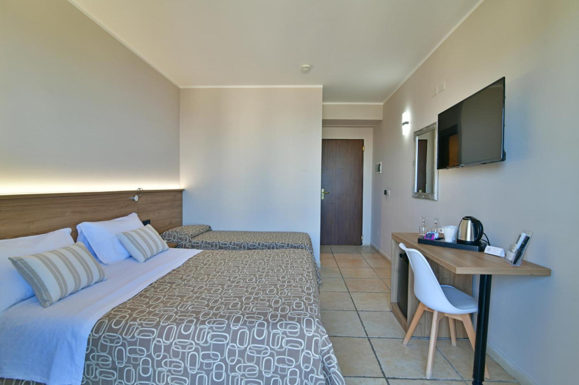 Hotel & Apartments Villa Linda Giardini Naxos Luaran gambar