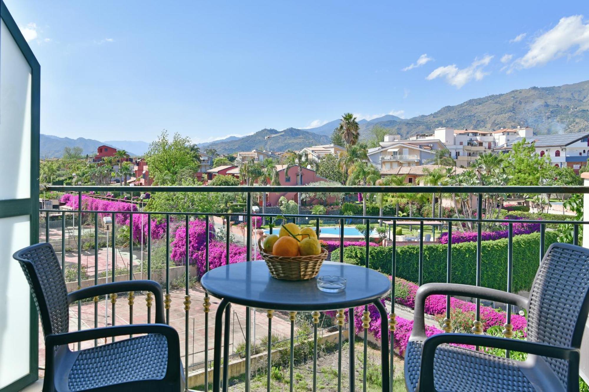 Hotel & Apartments Villa Linda Giardini Naxos Luaran gambar