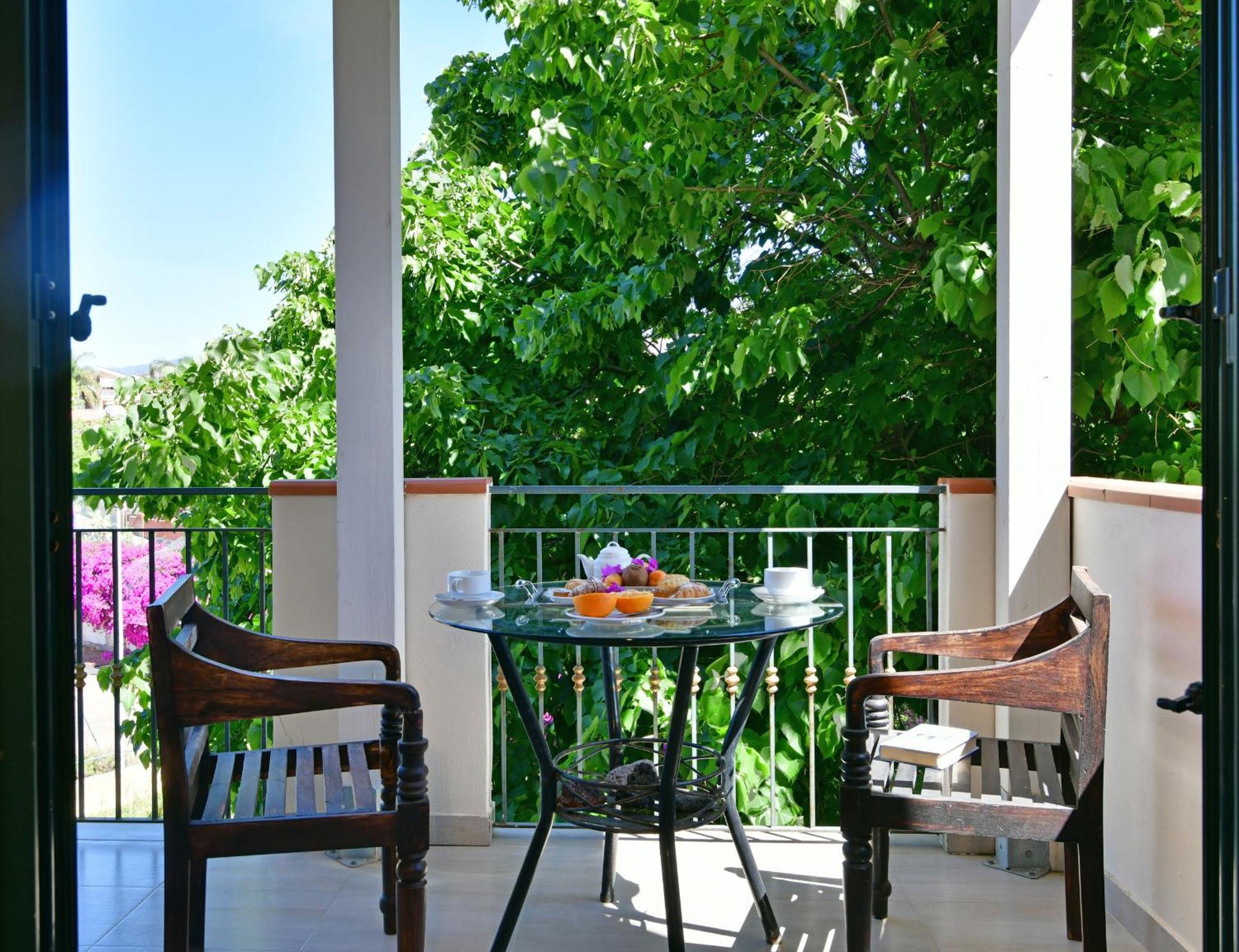 Hotel & Apartments Villa Linda Giardini Naxos Luaran gambar
